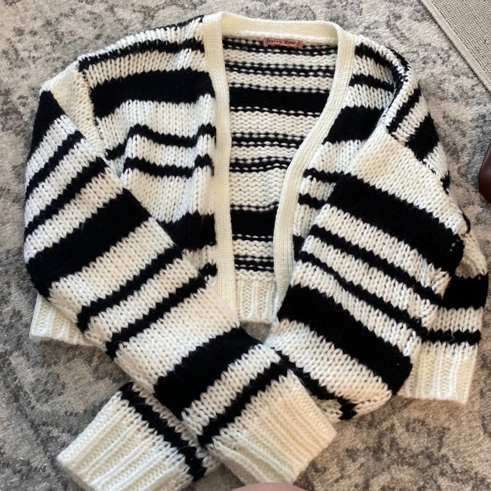 Black and white stripped cardigan